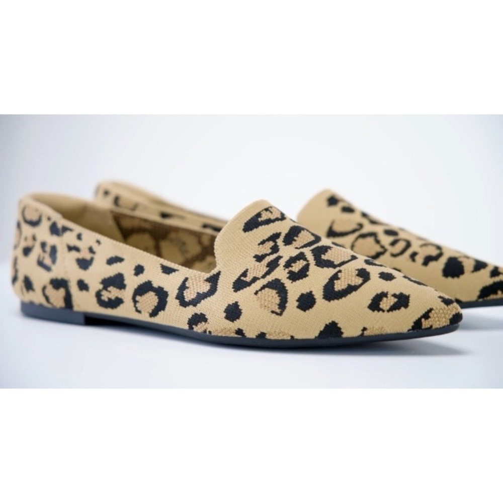 Seychelles Womens Leopard Print Knit Pointed Toe Memory Foam Loafers Size 10 NEW